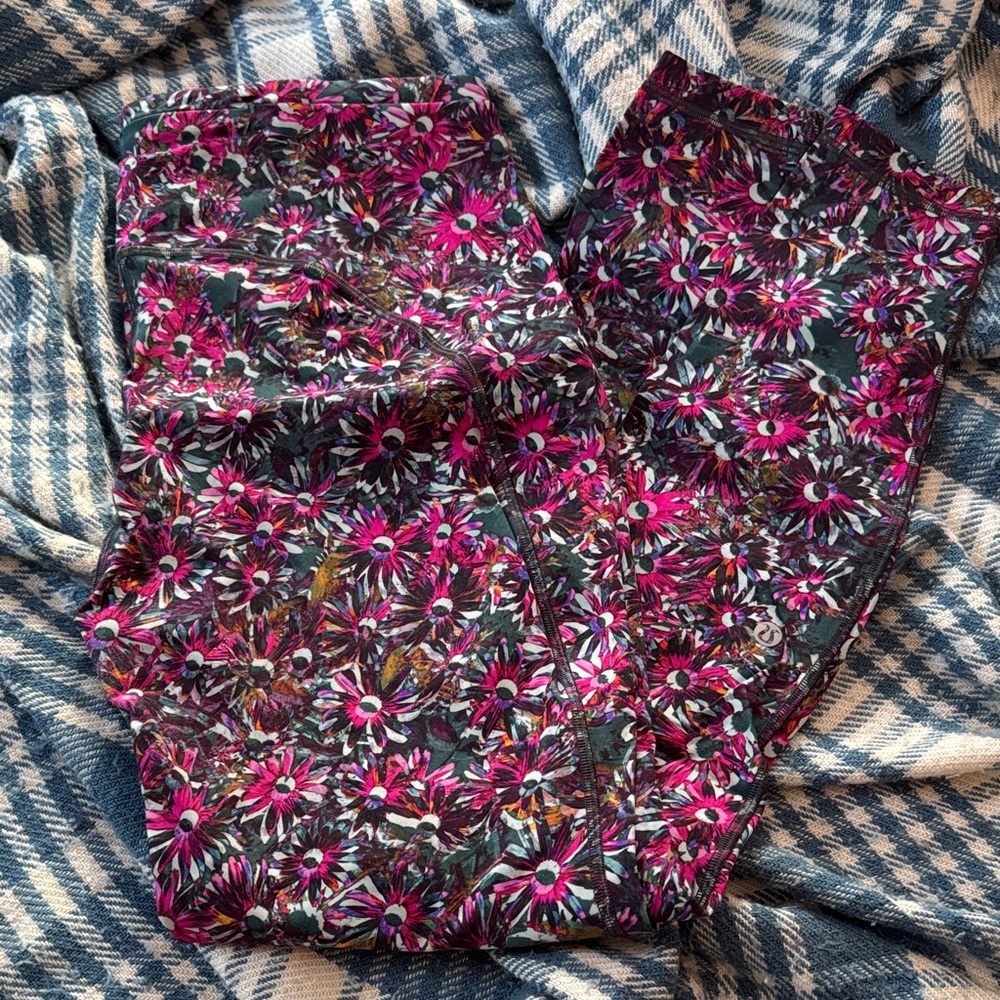 Floral Patterned Lululemon WunderUnder Leggings